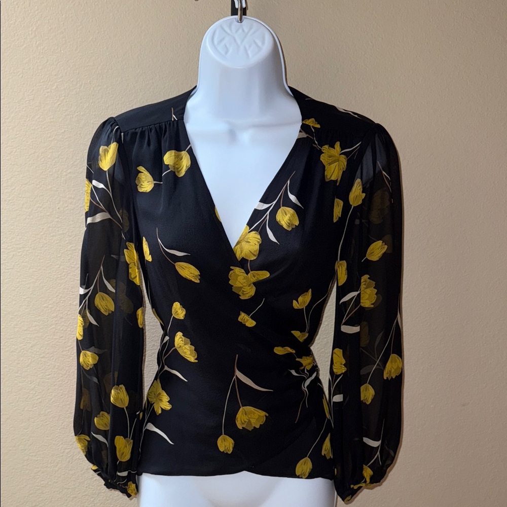 $298 Joie Black Yellow Floral 100% Silk Bishop Sleeves Wrap Blouse Women’s XXS